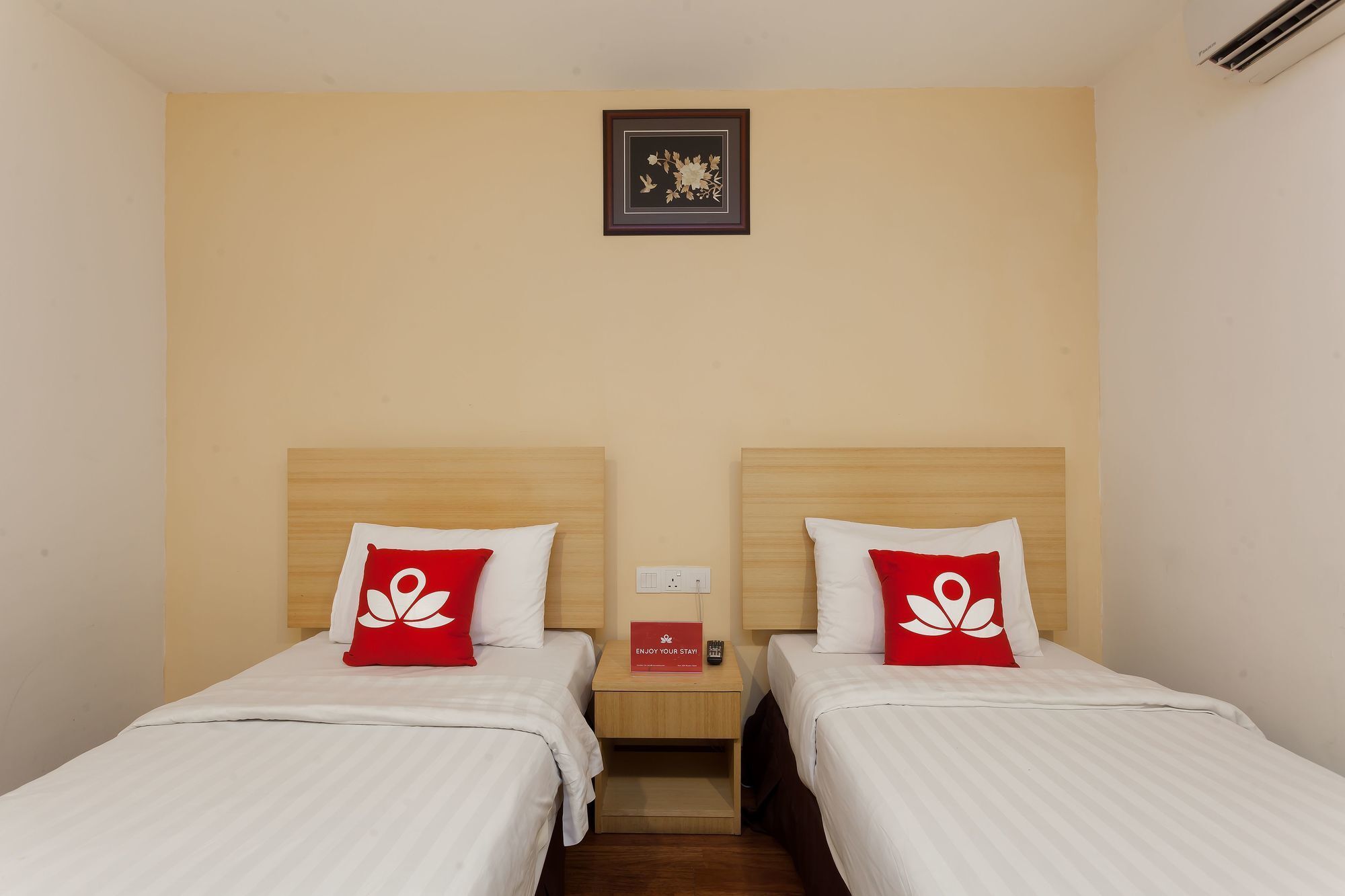 Zen Rooms Opposite Ymca Kuala Lumpur Zewnętrze zdjęcie